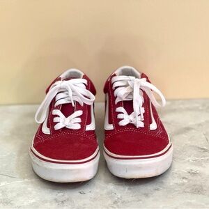 Vans Red sneakers, woman size 7, or man size 5.5. Great acondition.